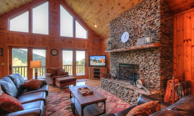 Boone Casa | Blackberry Lodge