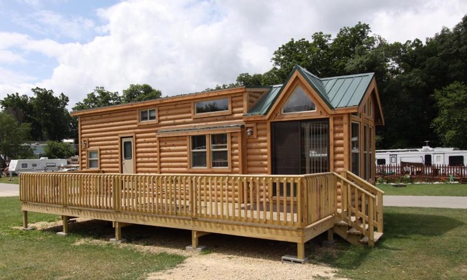 Milton Complejo | Blackhawk RV Campground Loft Cabin 11