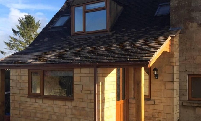 Brimpsfield Casa | Blacklaines Annexe Birdlip - Pet friendly!
