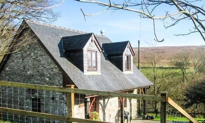 Pencader Cabaña | Blaendyffryn Fach, LLANLLWNI