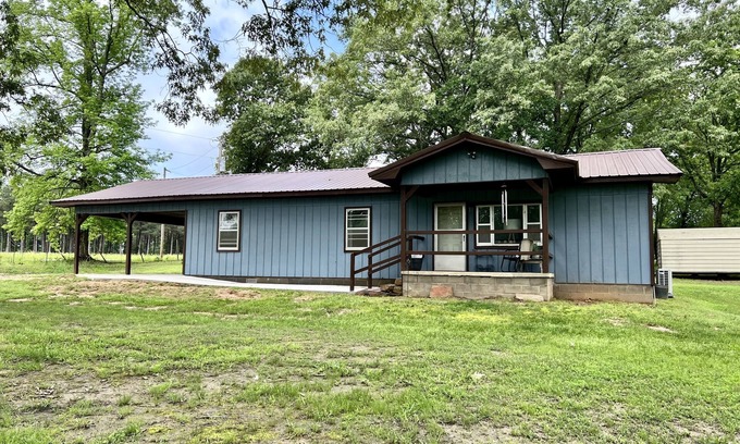 Valliant Casa | Blake's Place / Stocked Pond / Secluded / Wi-Fi