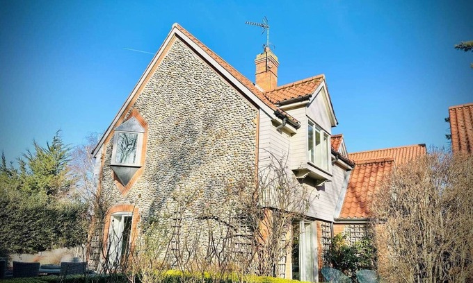 Holt Casa | Blakeney. Harbour View