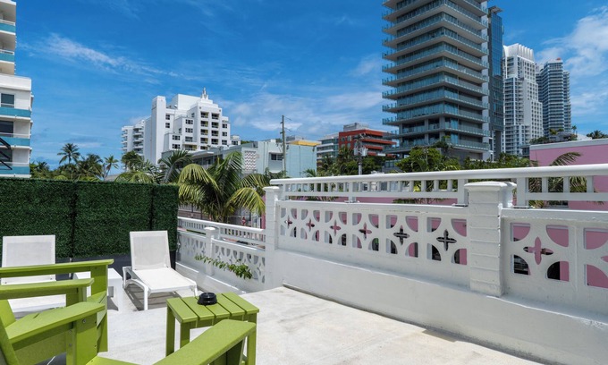 South of Fifth Apartamento | Blanc Kara - Adults Only
