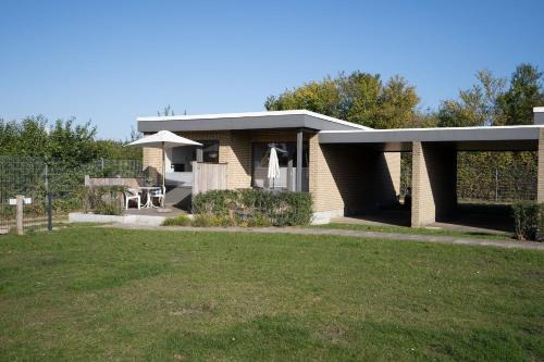 Lensterstrand Casa | Blankwasserweg 131 Lensterstrand Oase Bungalow 1
