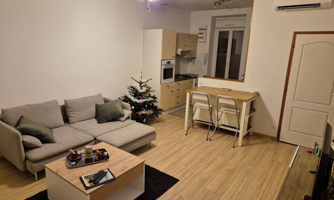 Blaye Casa | Blaye center, pleasant little town house