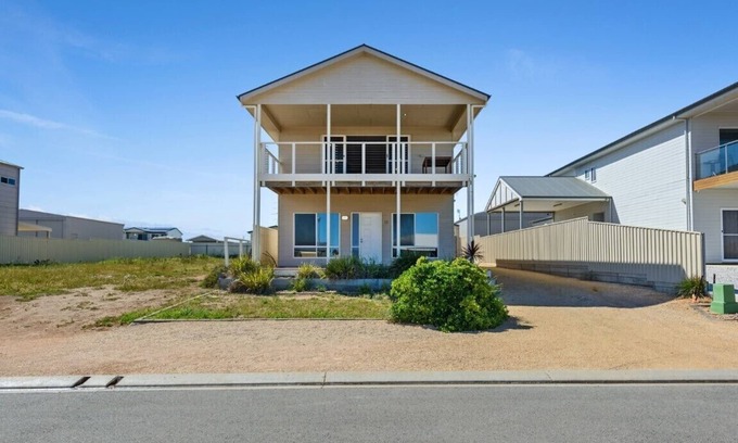 Port Victoria Casa | Blaze's House