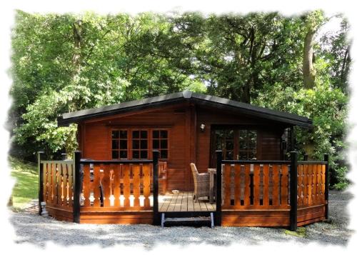 Skelwith Bridge Casa | Blelham Tarn Rustic cabin in tranquil woodland