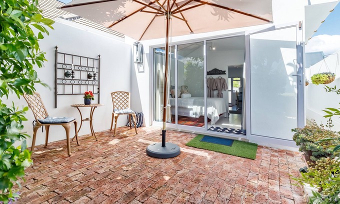 Franschhoek Cabaña | Bleu Cobalt Cottage