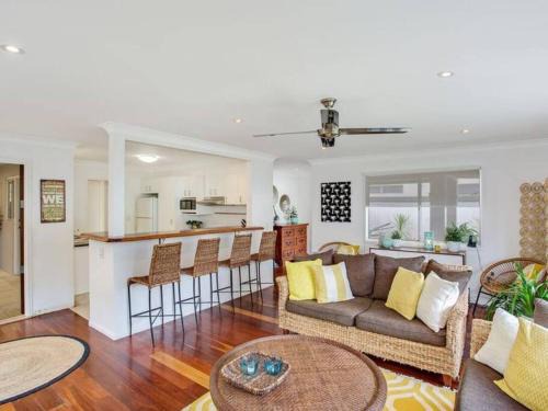 Broadbeach Waters Casa | Bliss At The Bungalow