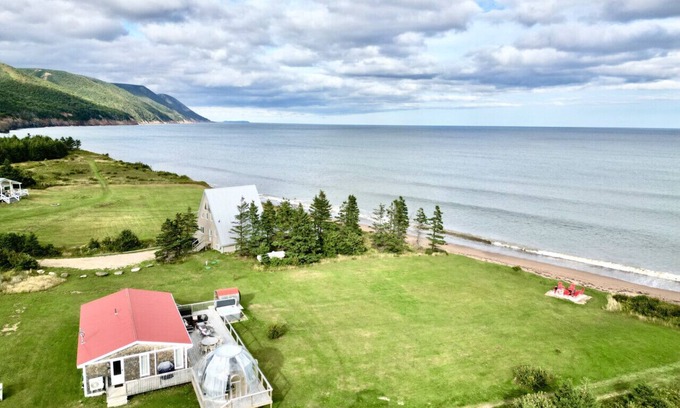 Aspy Bay Casa | Blissful Beachfront Bungalow. Beach- Hot tub & Sauna-All Weather Dome-Private