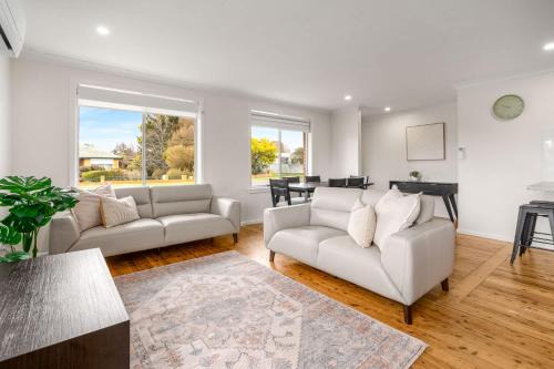 Blayney Casa | Blissful Blayney Home - Comfy Cosy and Sleeps 6