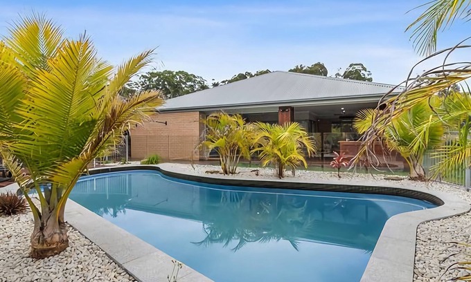 North Batemans Bay Casa | Blissful Bungalow Batemans Bay