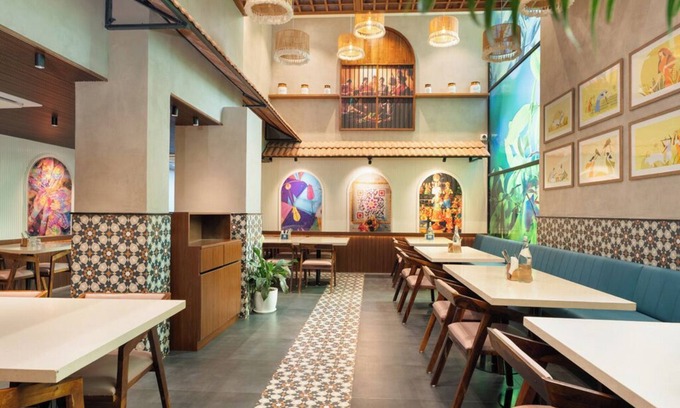 Gachibowli Hotel | Bloom Hotel - DLF Road Gachibowli