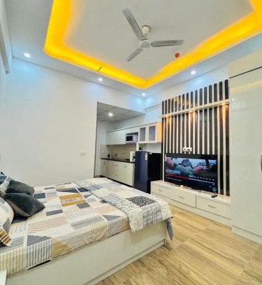 Greater Noida Cama Y Desayuno | Blooming BNB