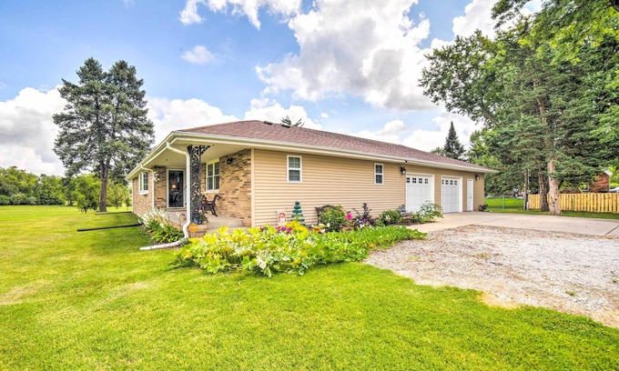 Lane Casa | Bloomington Family Home - Private Deck & Yard