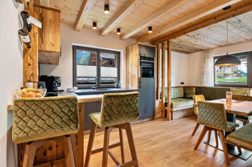 Racines Apartamento | Blosegghof Bergchalets Waldblick