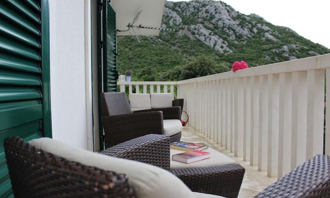 Duba Peljeska Apartamento | Blossom apartment with amazing view Duba Peljeska