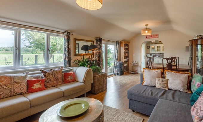 Thistley Green Casa | Blossom Cottage - Tres Habitaciones Casa, Capacidad 6