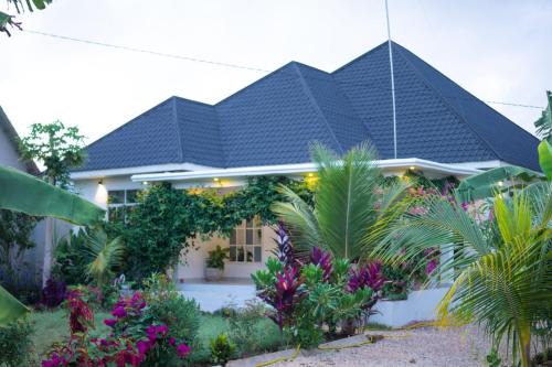 Tunguu Casa | Blossom House Zanzibar