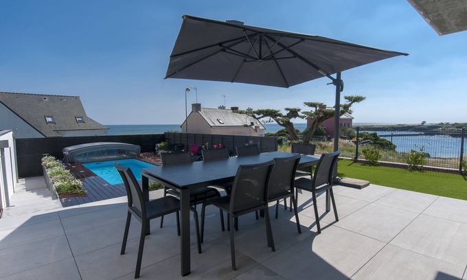 Doelan Villa | Golpe de corazón asegurado para esta villa de 5 * con piscina y SPA frente al mar
