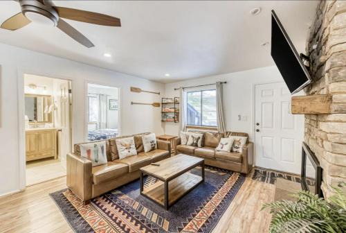 Shaver Lake Casa | Blue Basecamp - Adventure Starts Here!