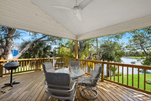 Mid Island Casa | Blue Bayou by Sun Palace Vacations