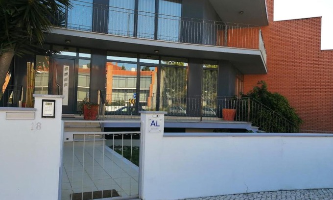 Tavarede Casa | Blue Bird House - BBH