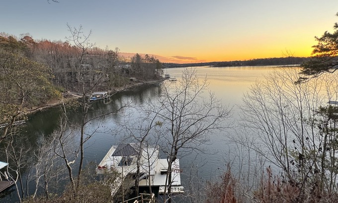 Crane Hill Casa | Blue Cottage at Sunset Cove, Bunk room 2 story dock! Best views!