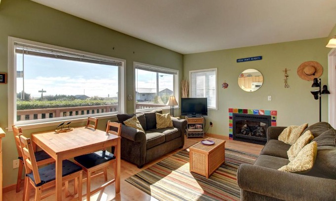 Pacific Beach Casa | Blue Fish