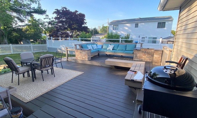 Somers Point Casa | Blue Haven: Luxury at the Shore! Somers Point, NJ minutes to Ocean City & more!