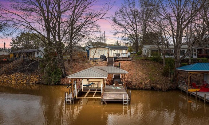 Albemarle Casa | Blue Heron Bungalow at Lake Tillery