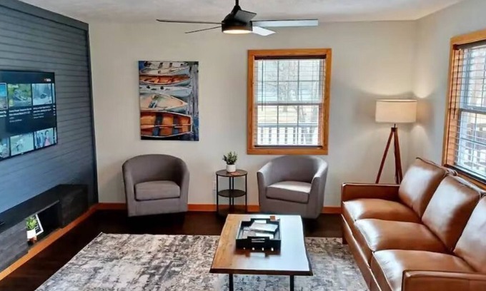 Flippin Cabina | Blue Heron River Front Cabin