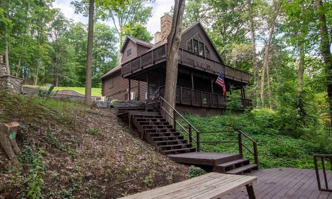Ovid Casa | Blue Heron Shores: "Winter Luxury Lodge Retreat on Cayuga Lakel!"