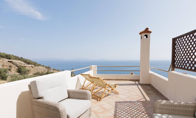Astros Apartamento | Blue Horizon - Zircon Junior Sea View Suite