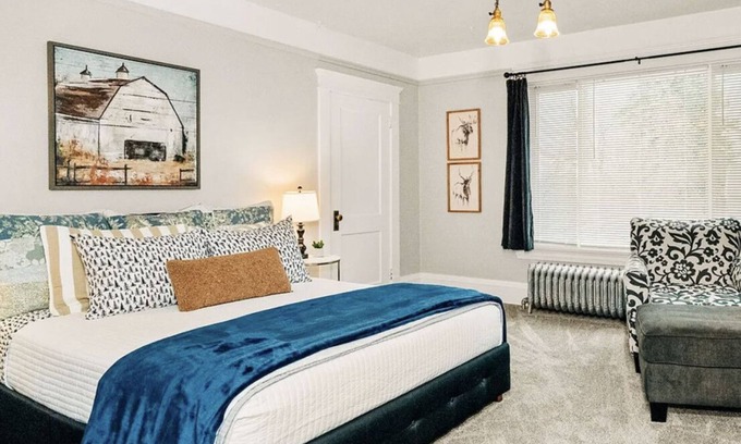 Great Falls Casa | Blue Jay - Charming Upper Level Duplex Near Downtown