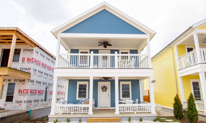 Celina Cabaña | Blue Lagoon: 3 bed/2 bath Lakeside Cottage!