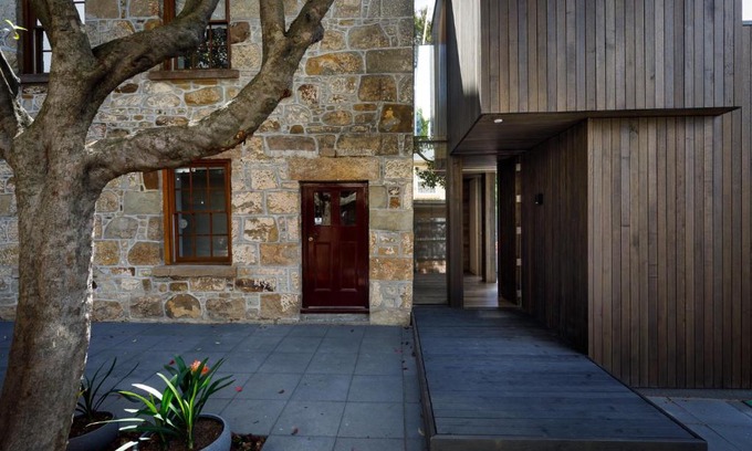 Hobart Central Business District Villa | Blue Magnolia