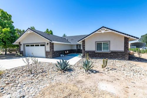 Paso Robles Casa | Blue Moon Escape