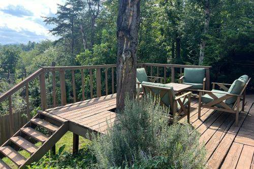 Alexander Casa | Blue Mountain Retreat