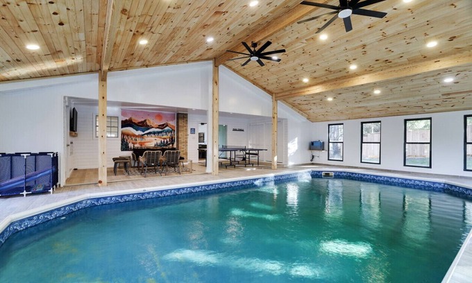 Kresgeville Casa | Blue Mtn Poconos Retreat (Htd pool+ pet frndly)