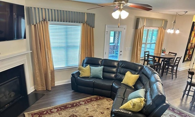Rolesville Casa | Blue Oak is where you can relax, Enjoy, and bond with your colleagues and family
