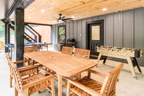Copperhill Casa | Blue Ridge Adventure Base Grill, Play, Explore!