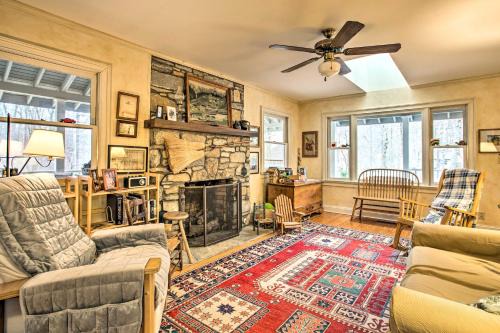 Gerton Casa | Blue Ridge Mountain Escape about 8 Mi to Chimney Rock