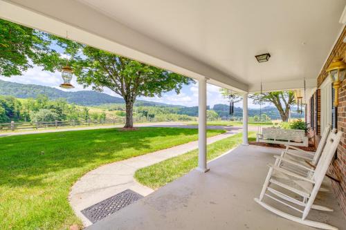 Laurel Springs Casa | Blue Ridge Mtn Views Ranch-Style Home in Sparta!