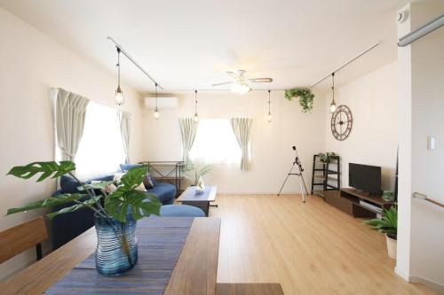 Ojima Island Apartamento | blue sea and house