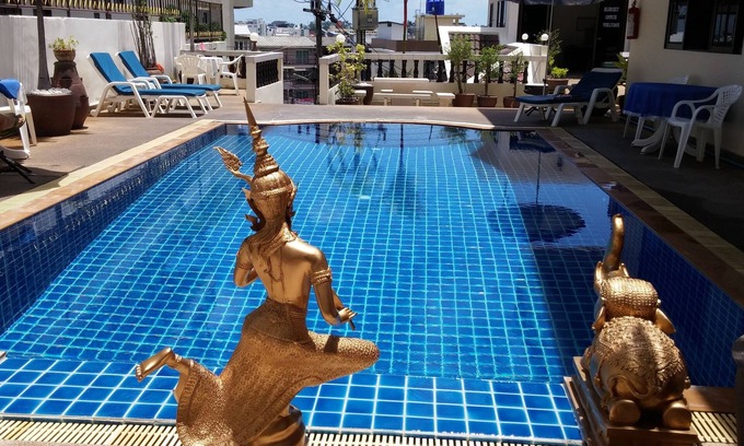 Nanai Road Hotel | Blue Sky Residence