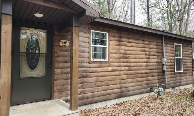 Tylersburg Cabina | Blue Spruce Cabin Getaway
