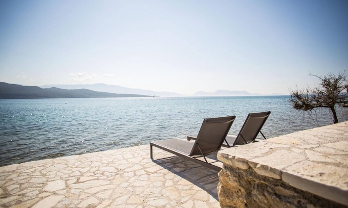 Episkopos Casa | Blue Symphony Suites & Apartments