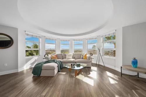 Pico Apartamento | Blue Topaz Retreat - Spacious 3BR Gorgeous City views