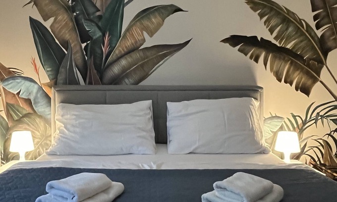 Linz Apartamento | Blue Tropic Retreat